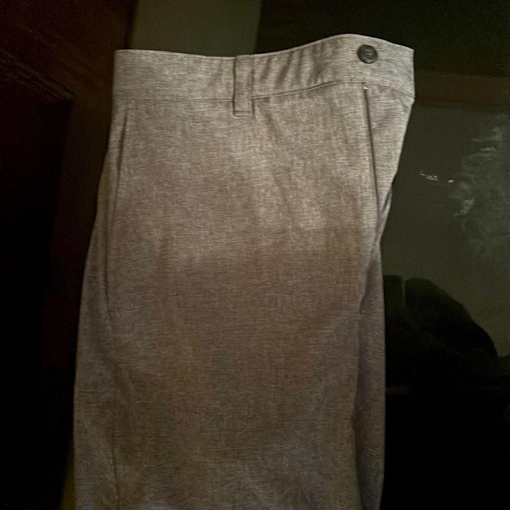 There good shorts gray colored